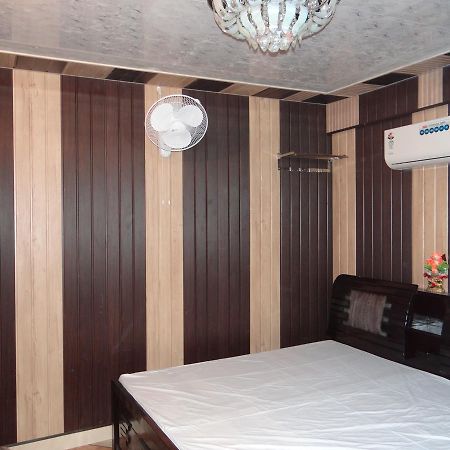 Nanda Hotel Hanumāngarh Extérieur photo